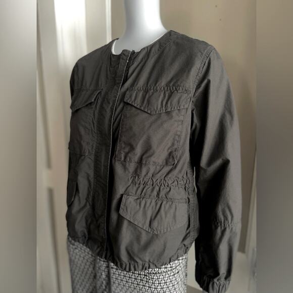 GAP Charcoal Grey Cropped Utility Jacket sz XS - Picture 4 of 11